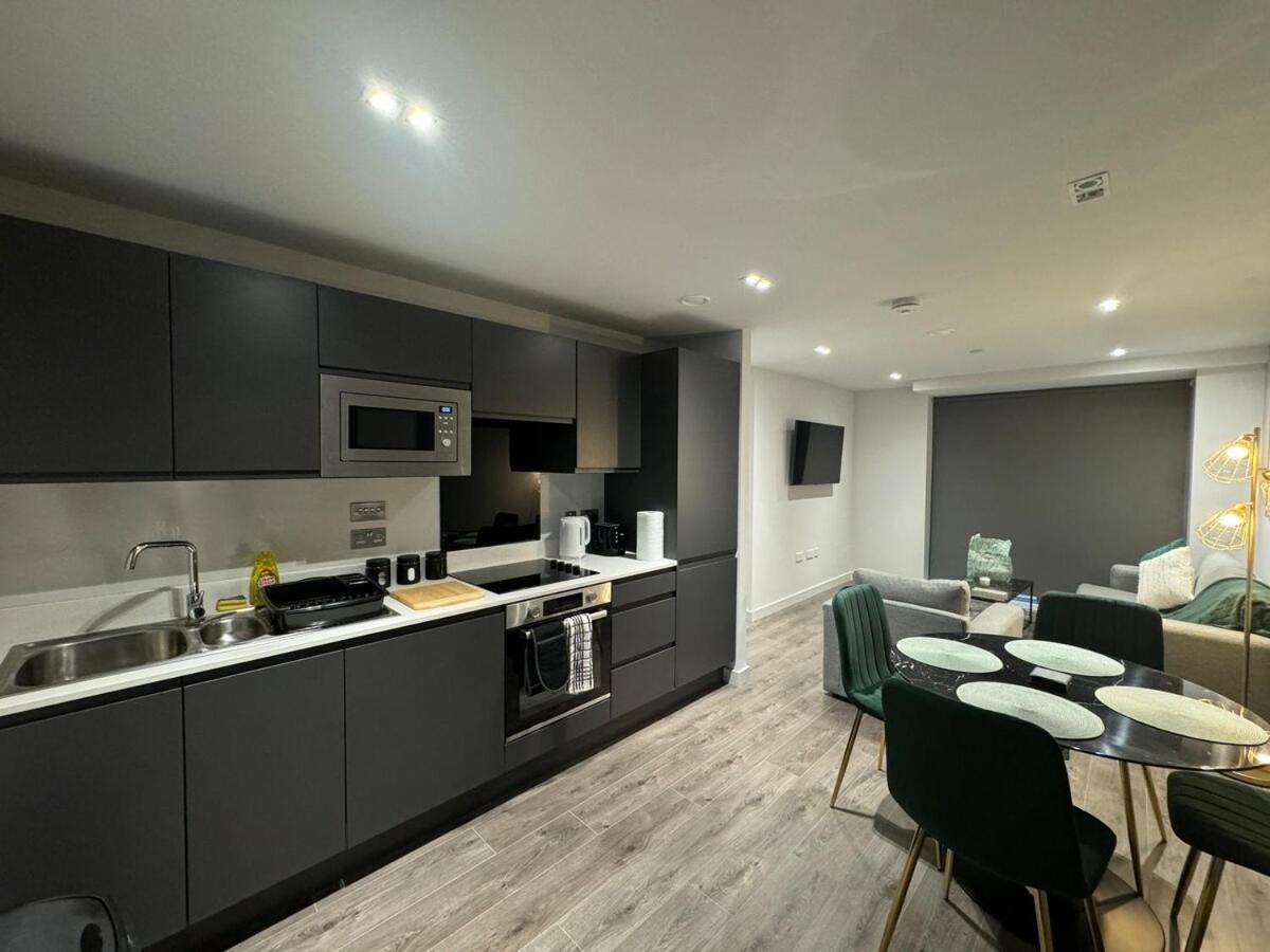 Modern 2-Bedroom Apartment In Heart Of ليفربول المظهر الخارجي الصورة