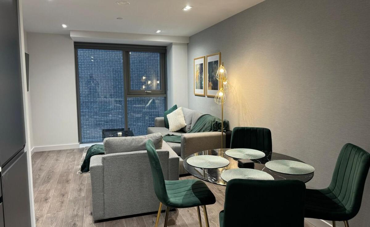 Modern 2-Bedroom Apartment In Heart Of ليفربول المظهر الخارجي الصورة